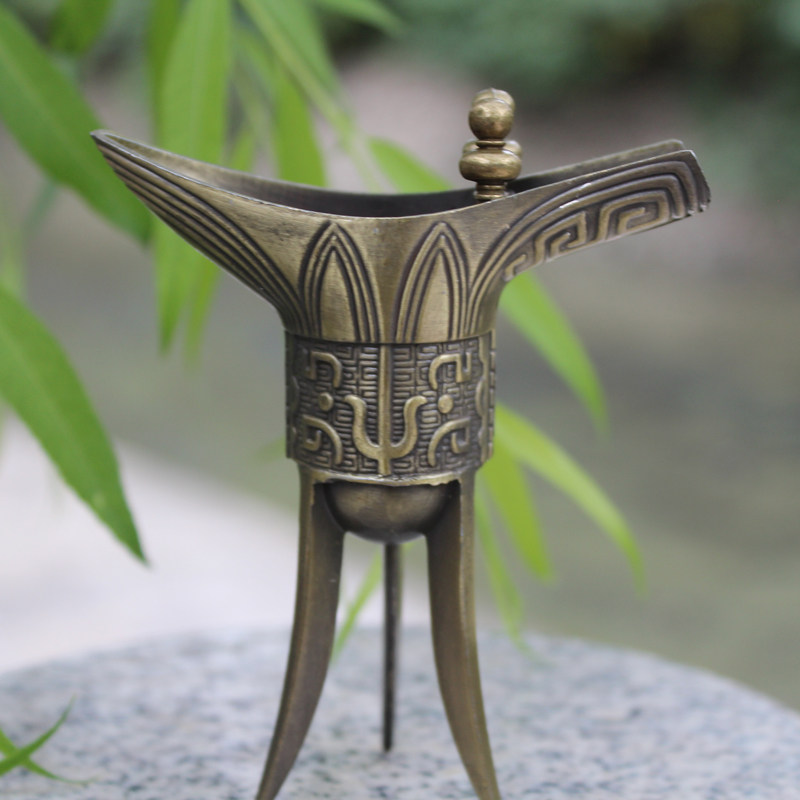 陶瓷白酒杯烧酒烈酒白酒酒杯1两仿古爵杯酒樽摆件