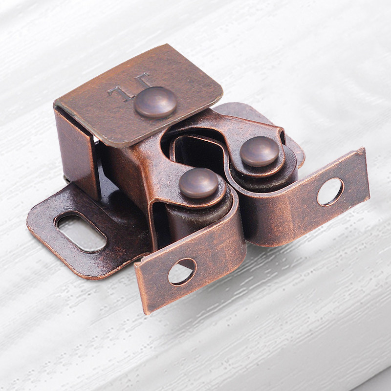 碰珠柜子卡扣伍斯堡衣橱家具卡式开关夹锁五金配件磁碰柜门吸合器