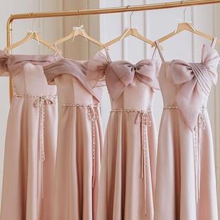 粉色伴娘服2023新款冬季缎面小众高级感姐妹团晚礼服裙女平时可穿