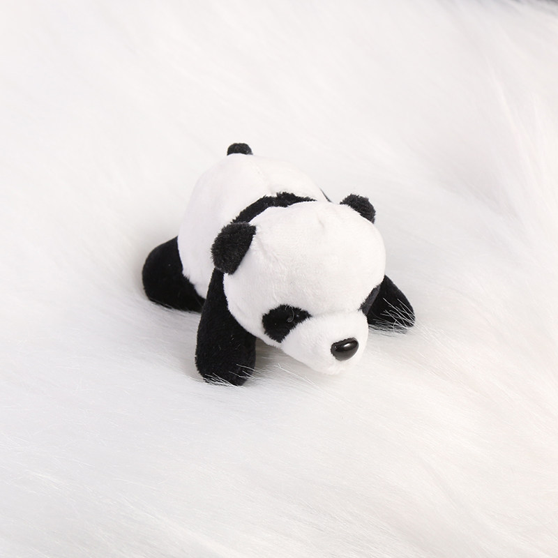 趴趴熊猫胸针