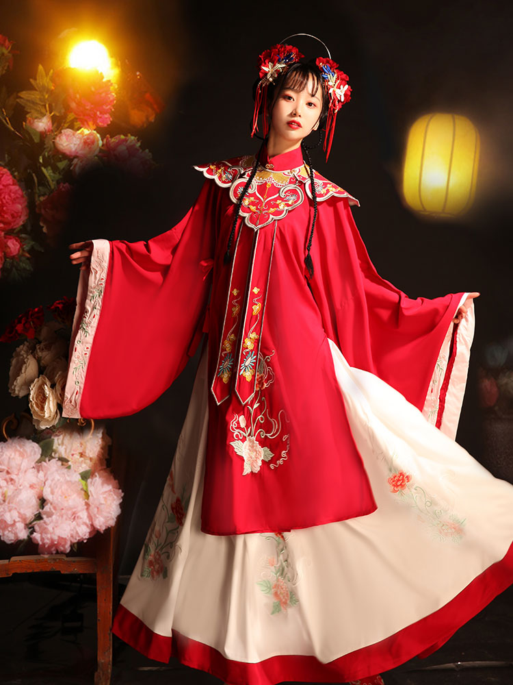 明制汉服女正品花嫁玉笑烟云肩立领长袄冬装加厚汉服嫁衣春秋