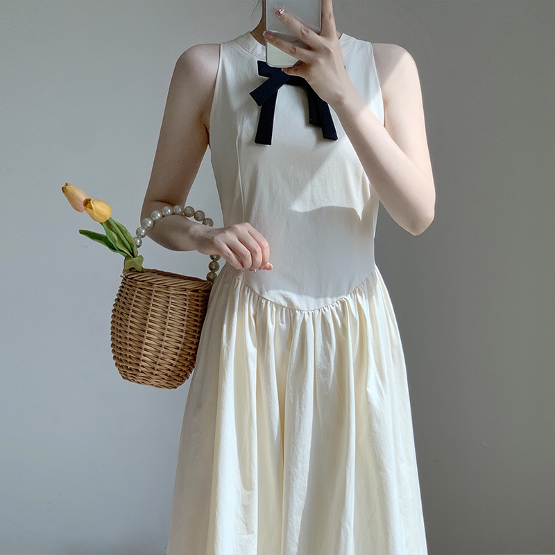 夏季新款小香风气质高级感小众设计圆领无袖连衣裙时尚显瘦长裙女