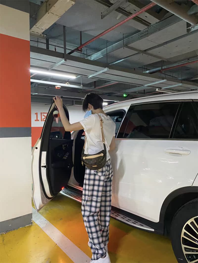 Jinzhini jennie Song Qian same paragraph eytys Retro Easy Paige Show thin Broad leg Plaid pants superior qualityin the Women's clothing/Boutique , Pants , Casual pants category - from Buy2taobao.com to provide professional Taobao agent buy service