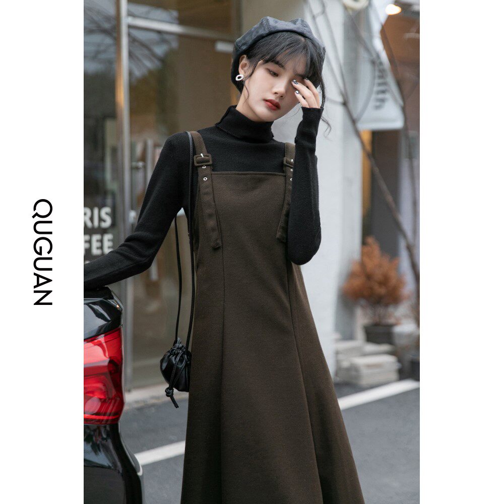 灯芯绒吊带打底连衣裙女2021秋冬韩版赫本风温柔系穿搭中长背带裙