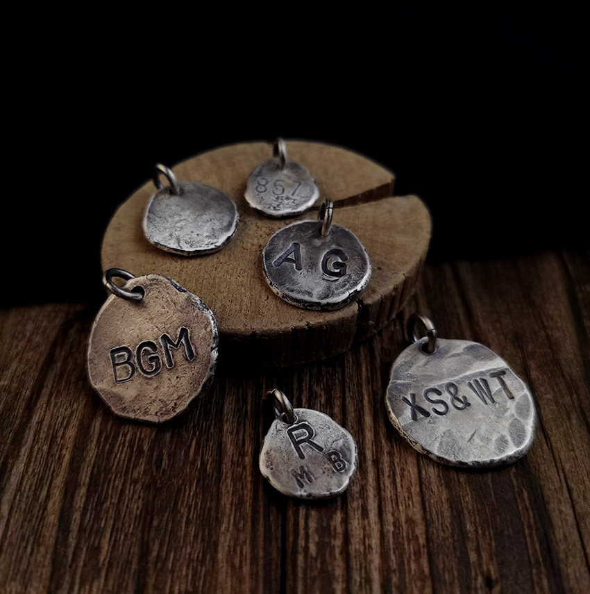 999足银手工银牌原创吊坠个性复古银饼情侣礼物刻字定制 锤纹项链