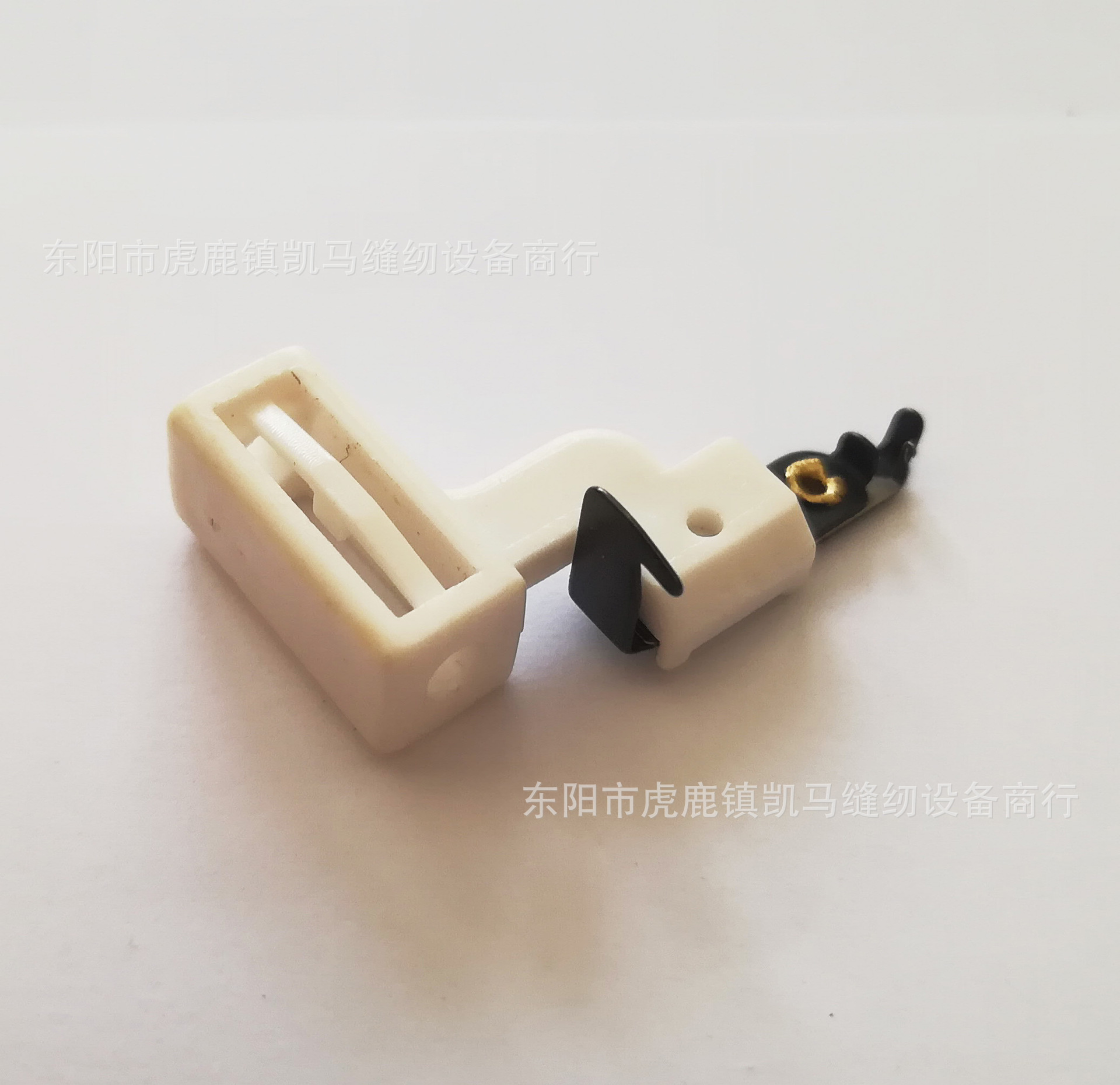 9303818091多功能家用缝纫机穿线器 穿针器 多功能家用机配件零件