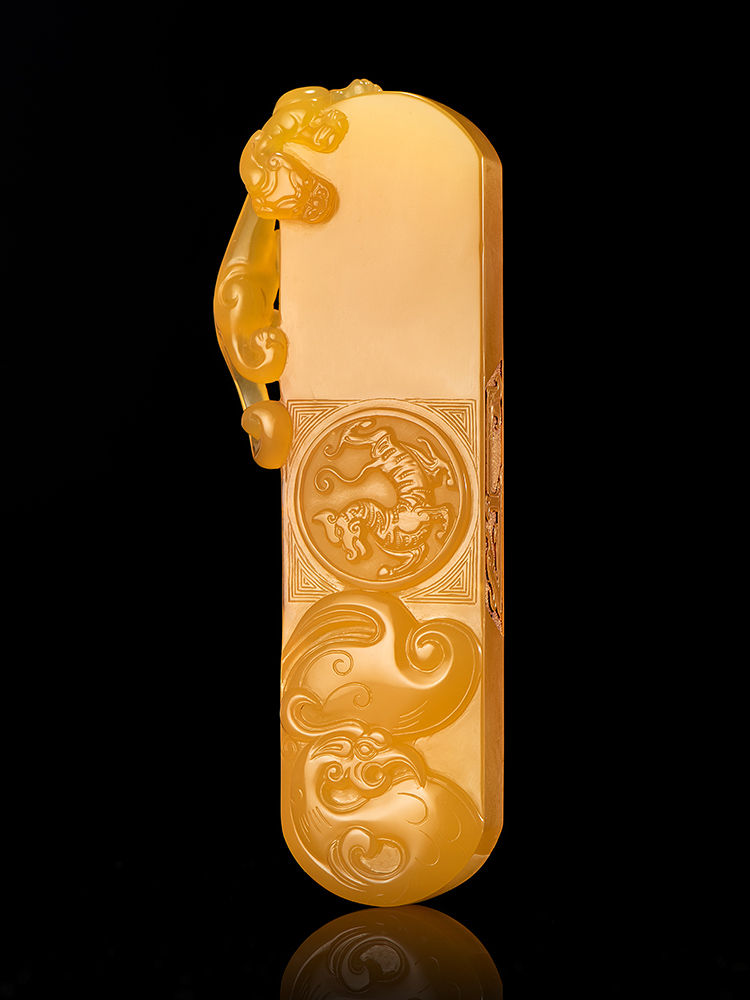 黄龙玉缅黄手把件精品螭龙手玩件摆件范佳文大师云南珠宝玉石直播