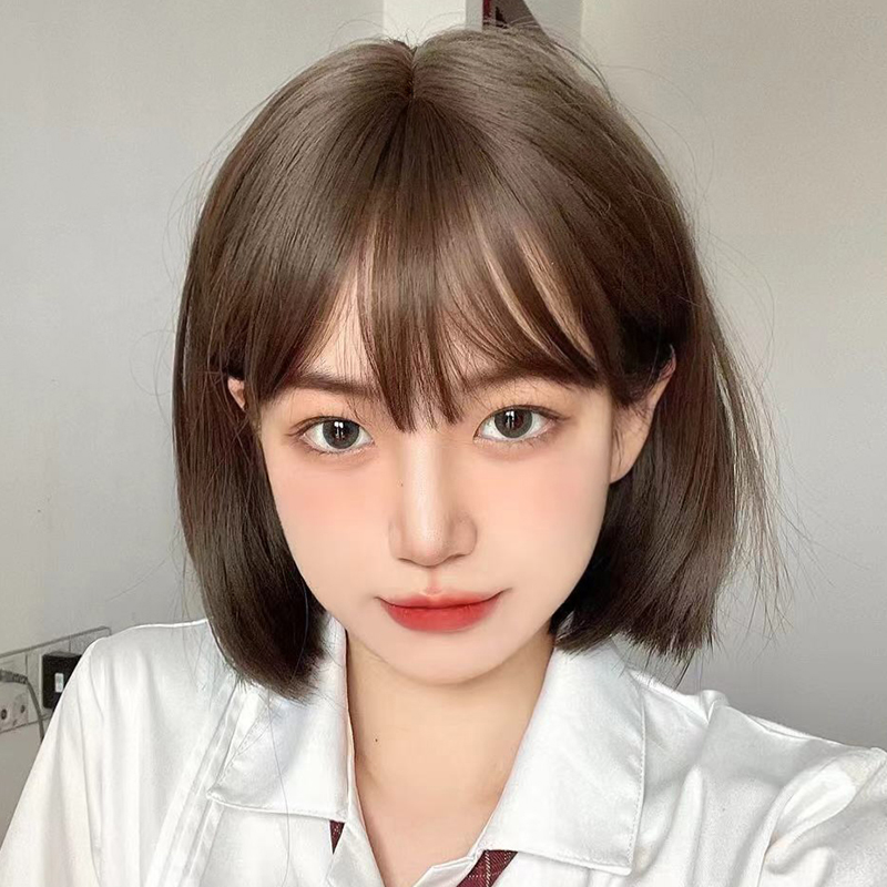 齐肩短发女网红