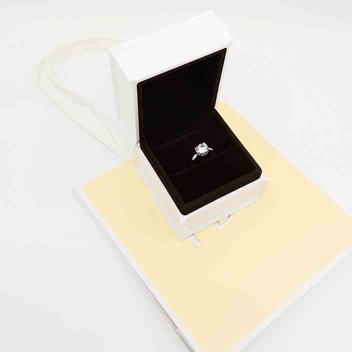 求婚钻戒首饰盒钢琴烤漆ido婚礼戒指盒情侣对戒耳钉包装盒子优惠券