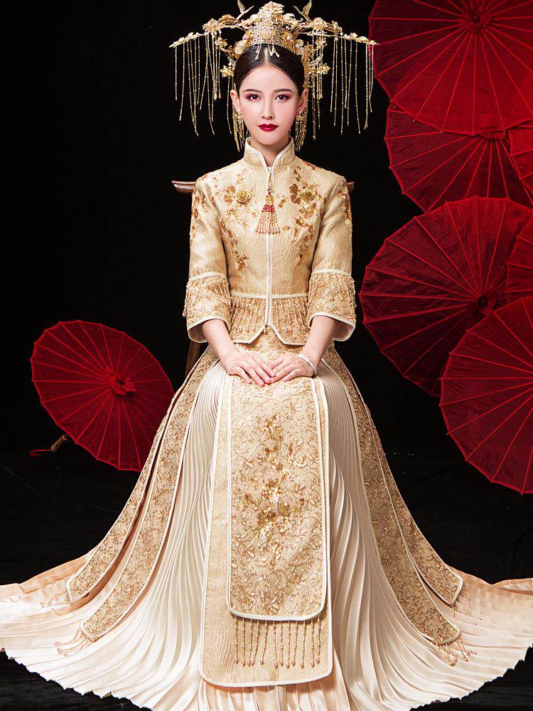 秀禾服新娘香槟金色秀禾2020新款凤冠霞帔结婚古装嫁衣婚纱中式女