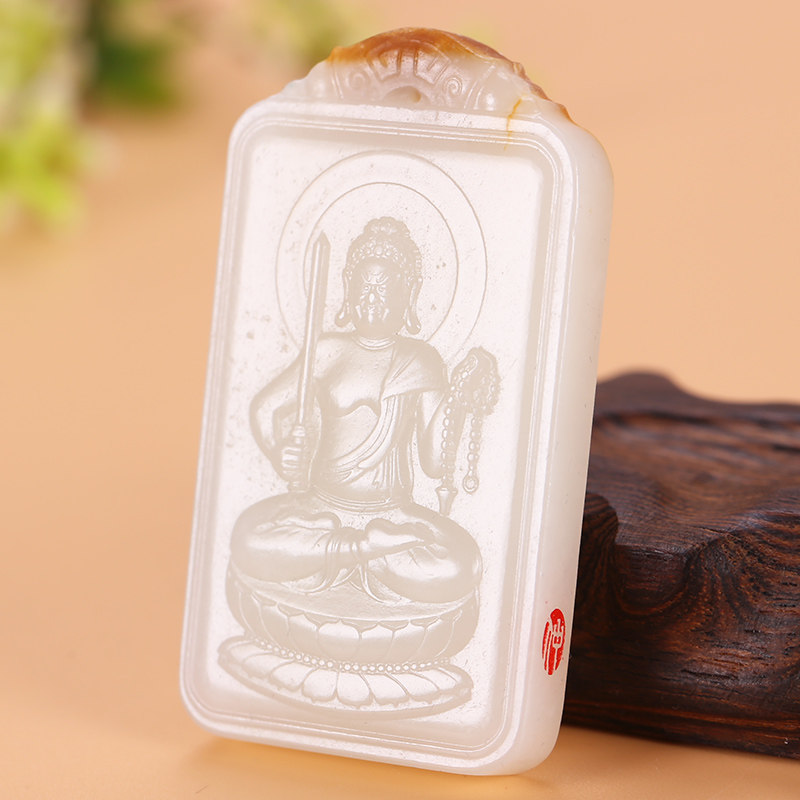 省级玉雕大师张仲勤作品 和田玉白玉 不动尊菩萨挂件 42克