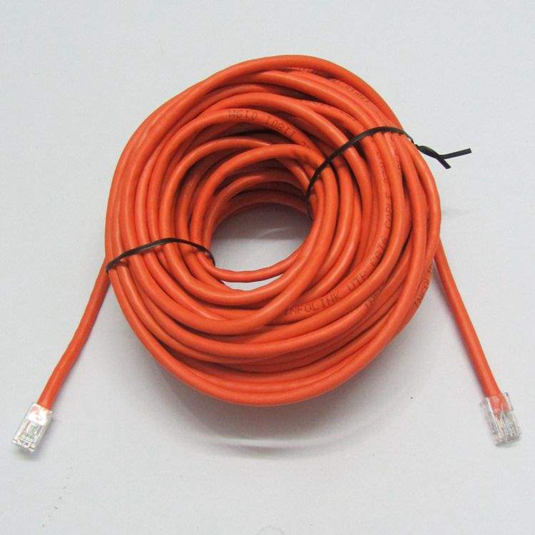 电脑8芯宽带线网络图片