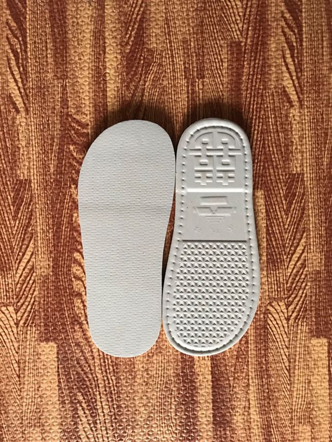 白色泡沫鞋底加厚图片