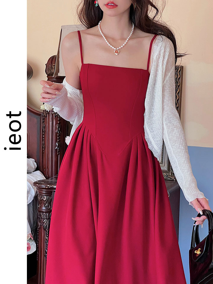 复古宫廷吊带红色连衣裙女夏法式气质收腰显瘦赫本风礼服小黑裙子