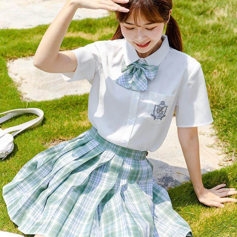 御茶燕子家雪松jk制服汝汝同学胖头鱼熊猫奶盖青间白鹿夏百褶裙字