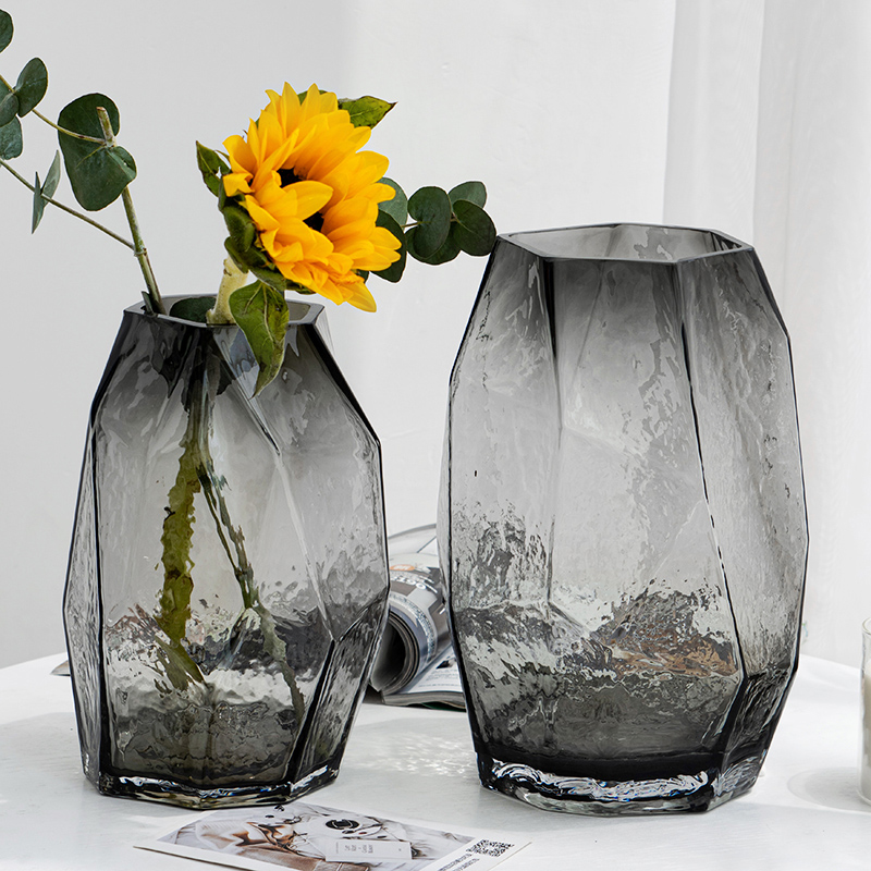 现代简约北欧几何灰色玻璃花瓶样板间