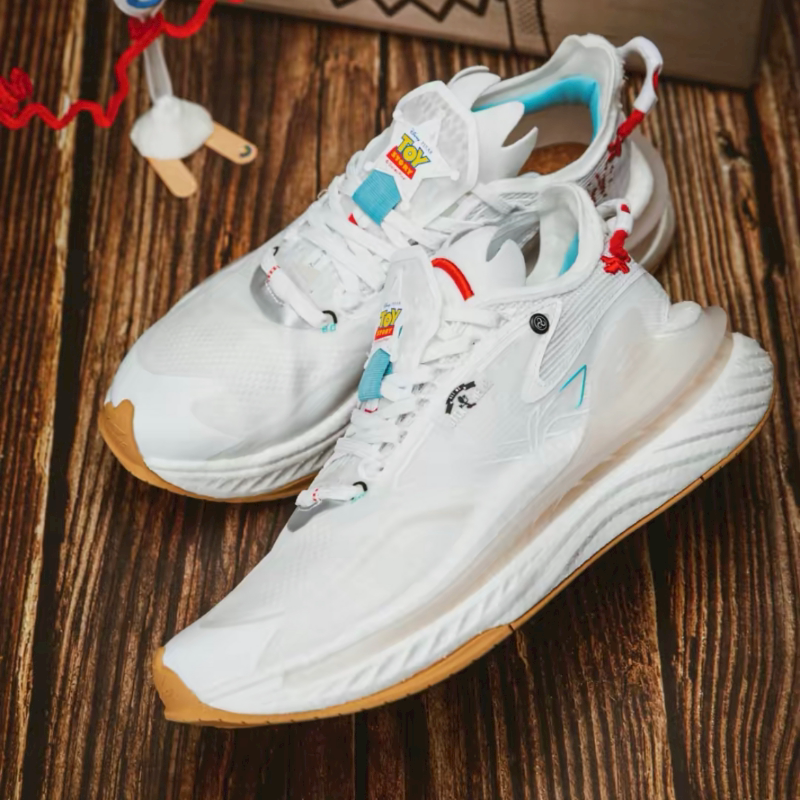 李宁超越6 迪士尼 玩具总动员联名防滑耐磨轻便潮流运动鞋agls117
