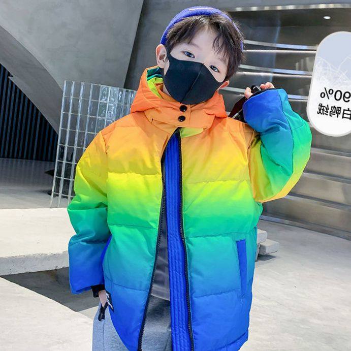 儿童装男童冬装渐变色炸街潮牌羽绒服2021新款中大童男孩洋气外套