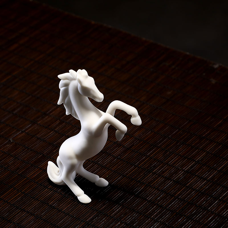jn创意陶瓷白马摆件立马有钱招财风水微景观配件生肖马到成功摆设