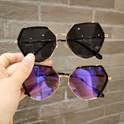 新男宝宝个性卡通盒儿童潮x流偏光墨镜防紫外线反光眼镜女孩