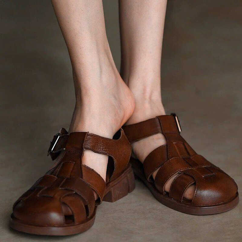 rubywu丨法式棕色包头凉鞋女镂