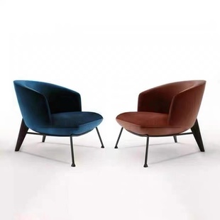 北欧轻奢单人沙发椅现代美式简约设计师售楼处美式金属舒适休闲椅