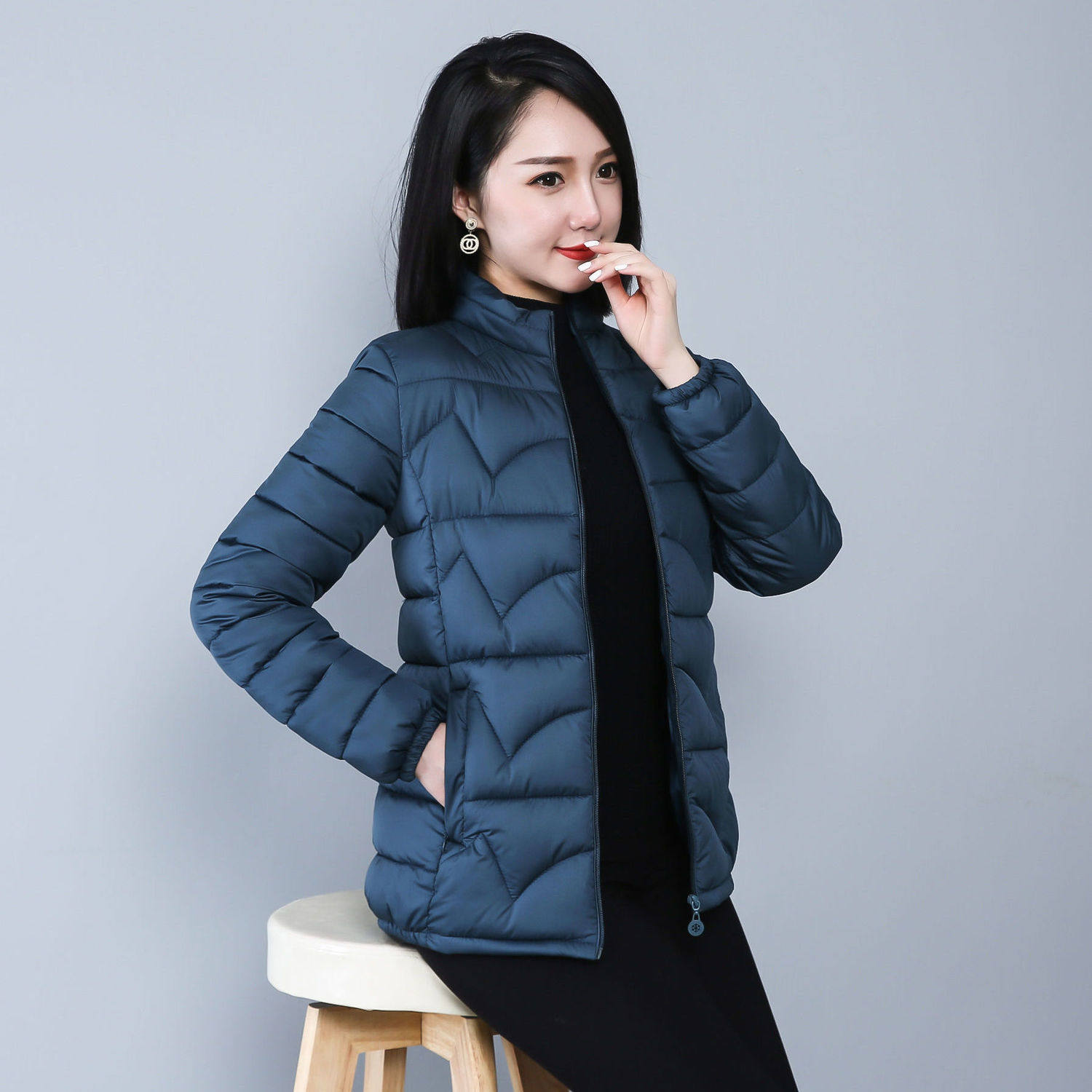 反季女士短款棉衣