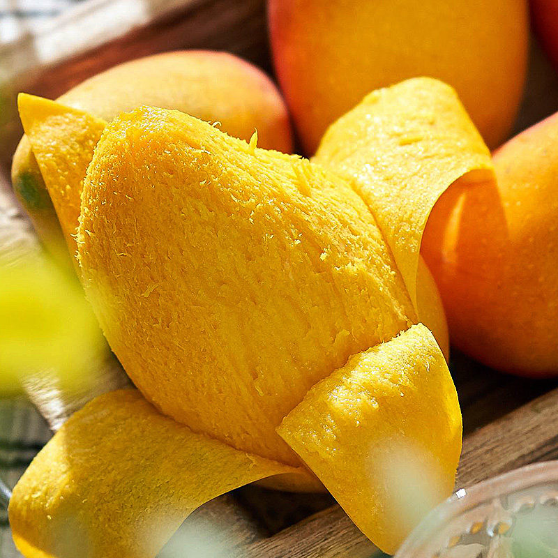 海南贵妃芒果9斤新鲜大芒果应当季水果青芒树上熟甜心整箱包邮 14.