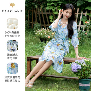 eahchanie奕辰法式浪漫桑蚕丝花卉印花V领连衣裙24年夏新款度假裙