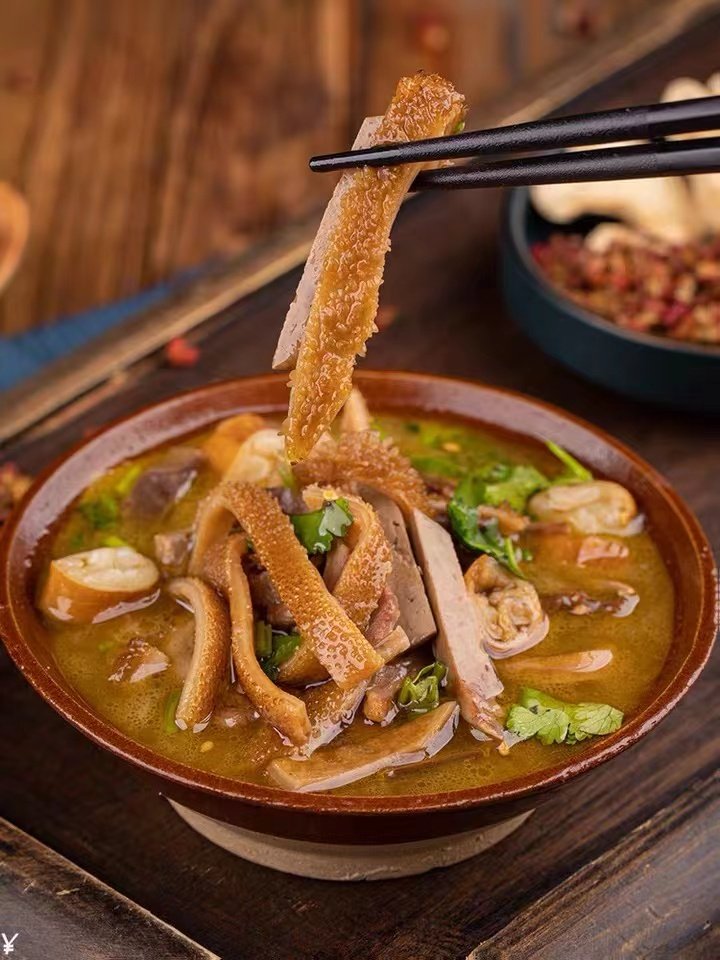 正宗熟羊杂内蒙古特产麻辣羊杂汤真空包装开袋即食加热袋装