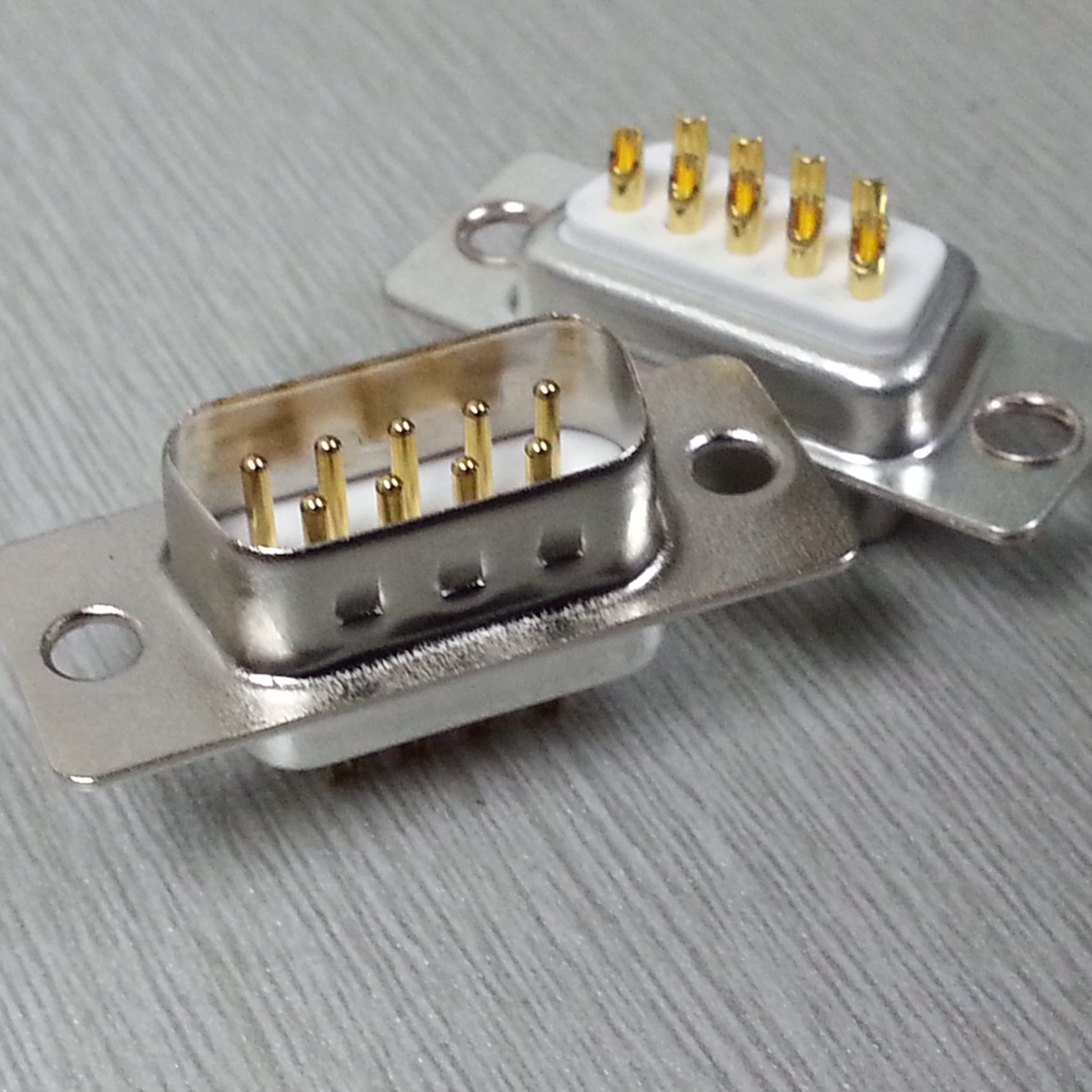 一发db9公头优联d-sub品车针连接器线式插头串口定制包装袋