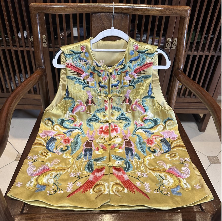 德福马甲 芳华设计新中式复古国风重工刺绣黄色国风元素醋酸马甲
