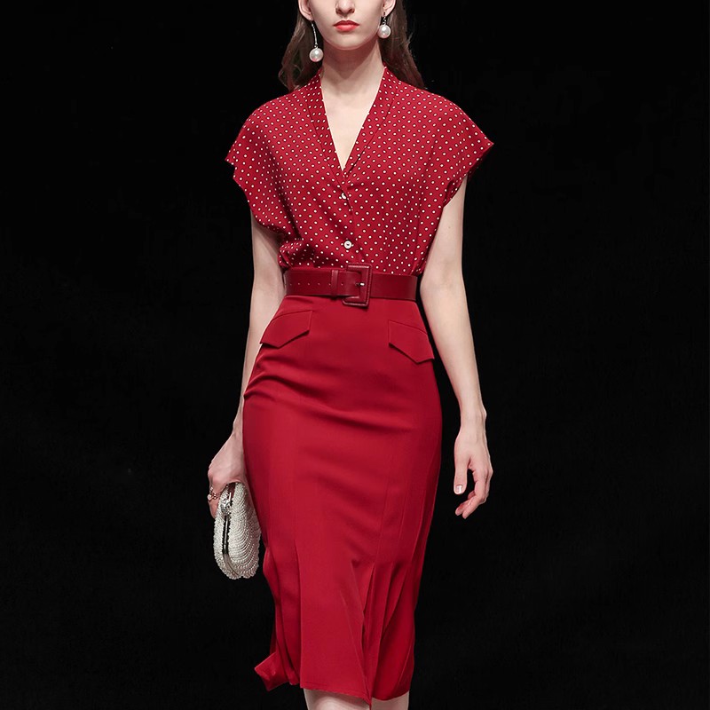 夏装2024新款女装红色气质两件套波点上衣衬衫包臀裙裙子套装
