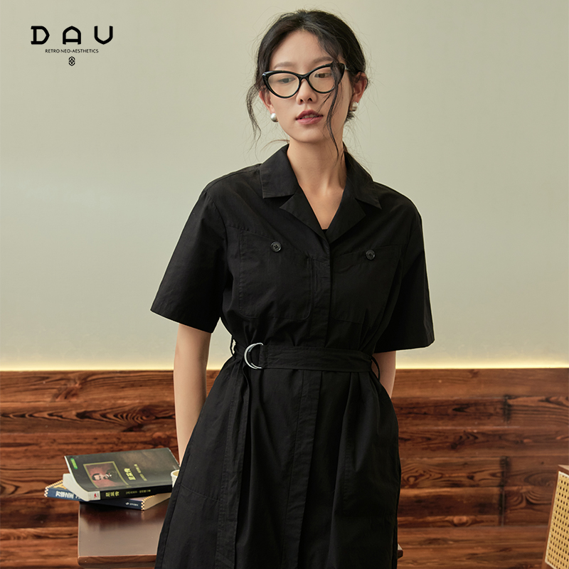 DAU原创设计2024新款工装连衣裙女收腰显瘦单排扣黑色裙子高级感