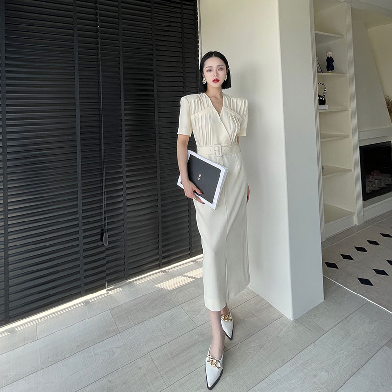 【南法故事】裱里法式高级感聚酸连衣裙显瘦新款收腰气质白色长裙
