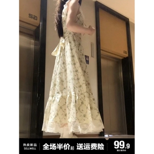 法式田园风小清新碎花吊带连衣裙子女夏2024新款蕾丝花边收腰长裙