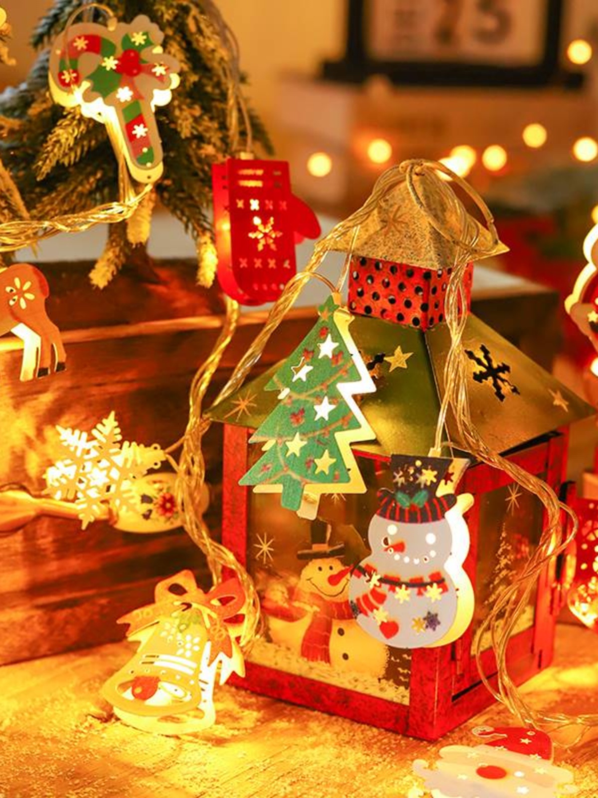 新品彩灯圣诞节装饰用品店铺橱窗场景布置氛围灯节日活动圣诞树小