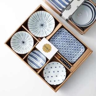 日式创意陶瓷碗碟套装家用饭碗一人食釉下彩碗盘单人一套精致餐具