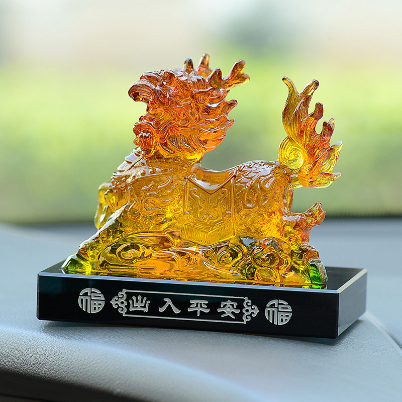 汽车载用品麒麟车摆件男女车里摆放的内饰品车辆装饰车内2021新款