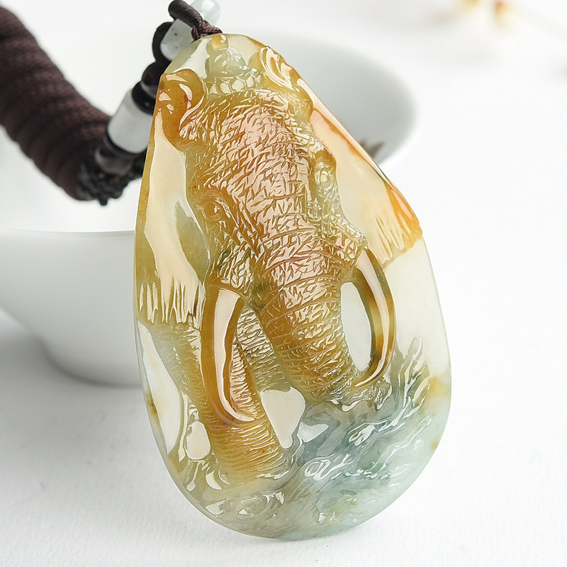 【瑞丽直供】刘安文大师作品 翡翠大象吉祥如意吊坠 56.3g
