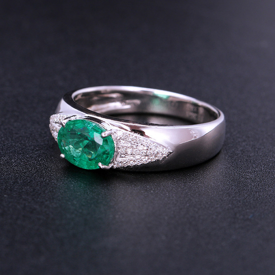 36ct天然祖母绿镶0.12ct钻石戒指 意禄珠宝 e5462