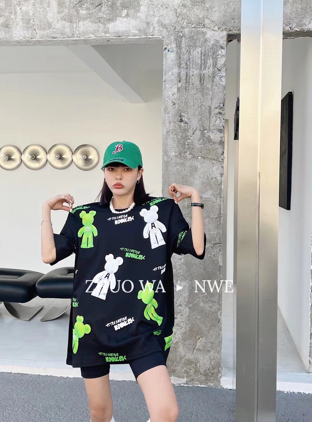 zw卓娃2022夏季新款短袖t恤女欧货潮牌卡通字母重工烫钻宽松上衣