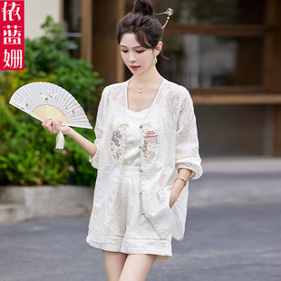 今年流行的漂亮套装女2024夏季新中式国风刺绣防晒衬衫短裤两件套