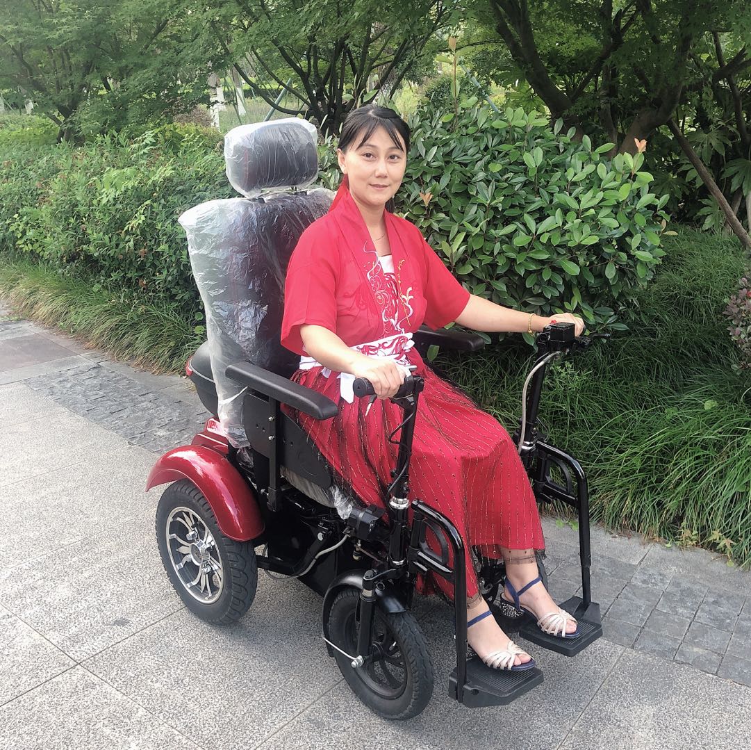 巧象q5残疾人老年人电动四轮代步车四轮代步车大功率长里程