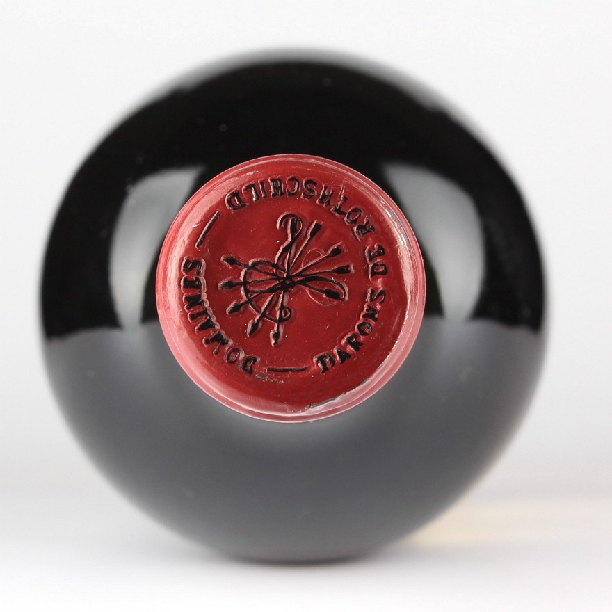 1982年拉菲庄园副牌干红葡萄酒 moulin des carruades