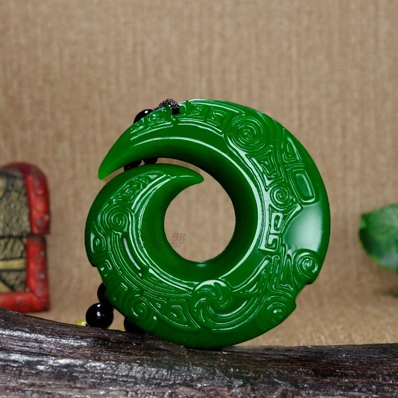 新疆和田玉碧玉吊坠时来运转玉挂件菠菜绿仿古玉龙玦龙壁吊坠玉佩