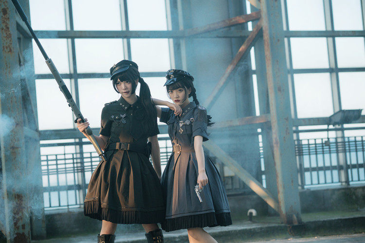 现货审判者的誓约军lo裙lolita连衣裙op暗黑哥特风搞死帅气硬