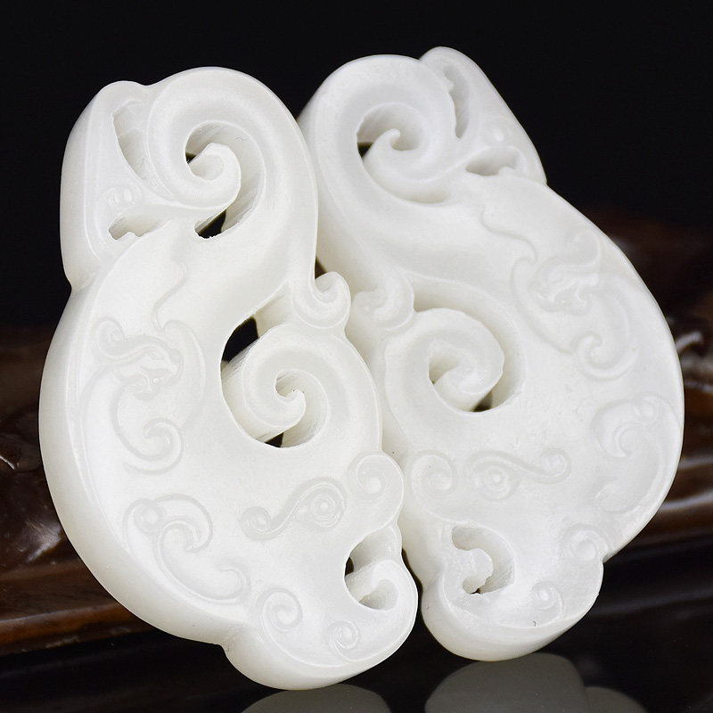 苏工 和田玉 龙凤玉牌一对 36.95克