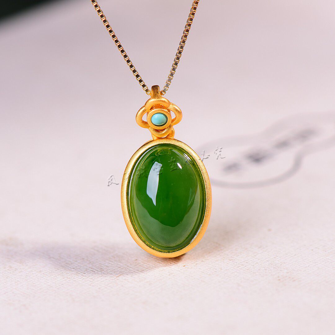 天然和田玉碧玉925银蛋面吊坠女款玉石镶嵌项链简约百搭锁骨链
