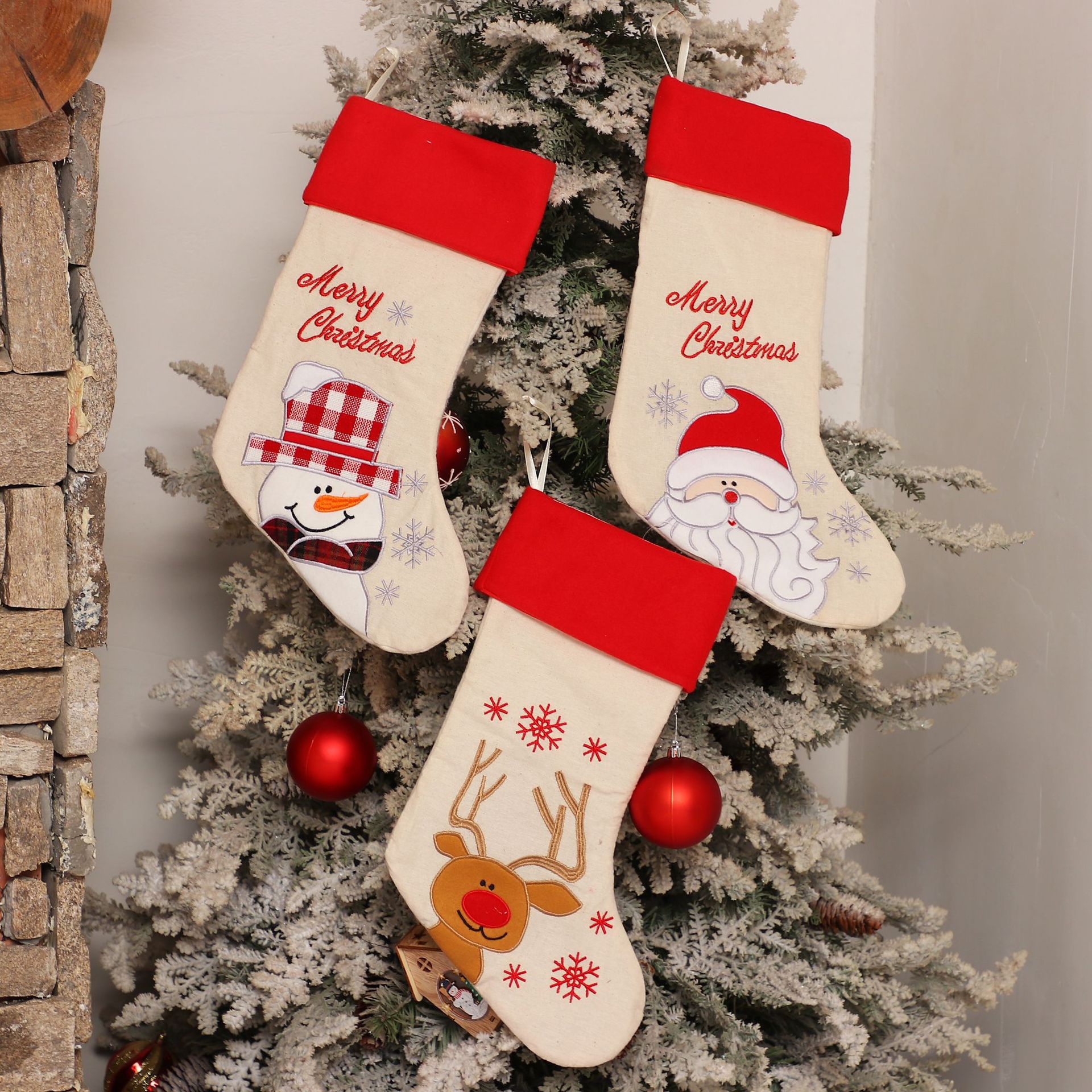 embroidered christmas socks home-style gift bag cartoon | 伊范儿